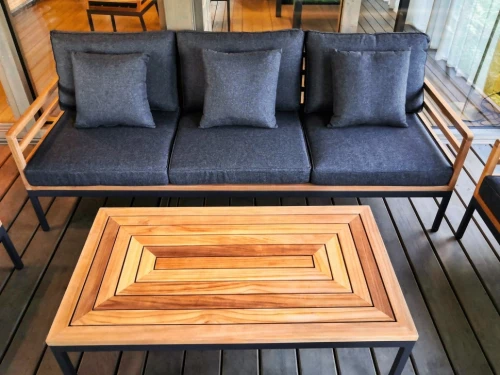 Лаунж зона EGMONT с трехместным диваном