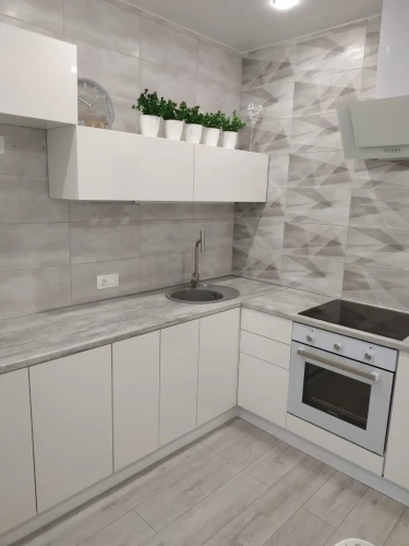 Угловая кухня Фьюжн на заказ 3.0х2.0 м. по размерам заказчика, цвет Angel