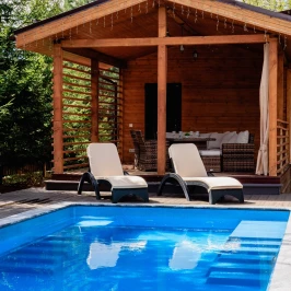 Комплект пластиковых шезлонгов MARK антрацитовых (с матрасом)